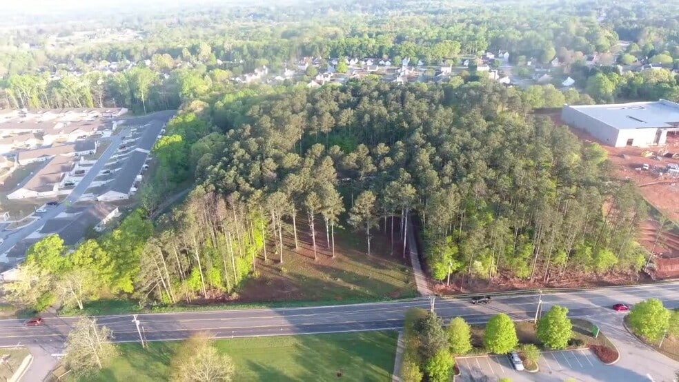 1414 W Georgia Rd, Simpsonville, SC for lease - Commercial Listing Video - Image 2 of 4