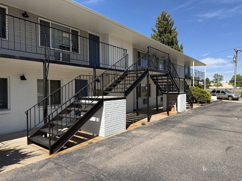 Loveland Multifamily Portfolio portefeuille de 5 propriétés à vendre sur LoopNet.ca - Photo du bâtiment - Image 2 de 18