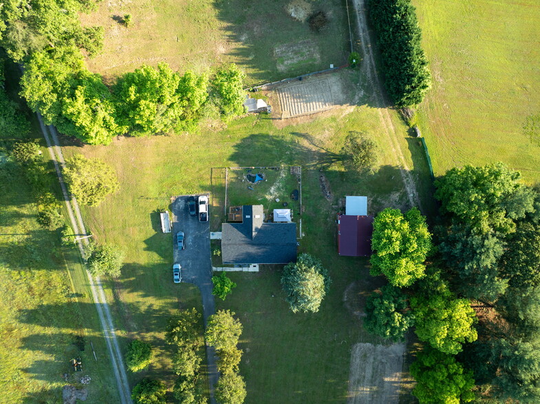 15569 Bald Eagle School Rd, Brandywine, MD à louer - Photo du bâtiment - Image 1 de 11