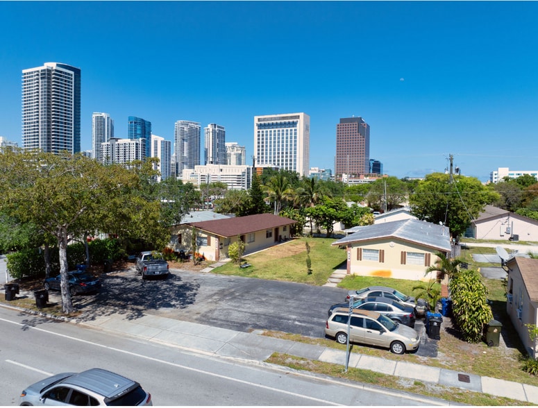 634-638 SW 4th Ave, Fort Lauderdale, FL for sale - Building Photo - Image 2 of 10
