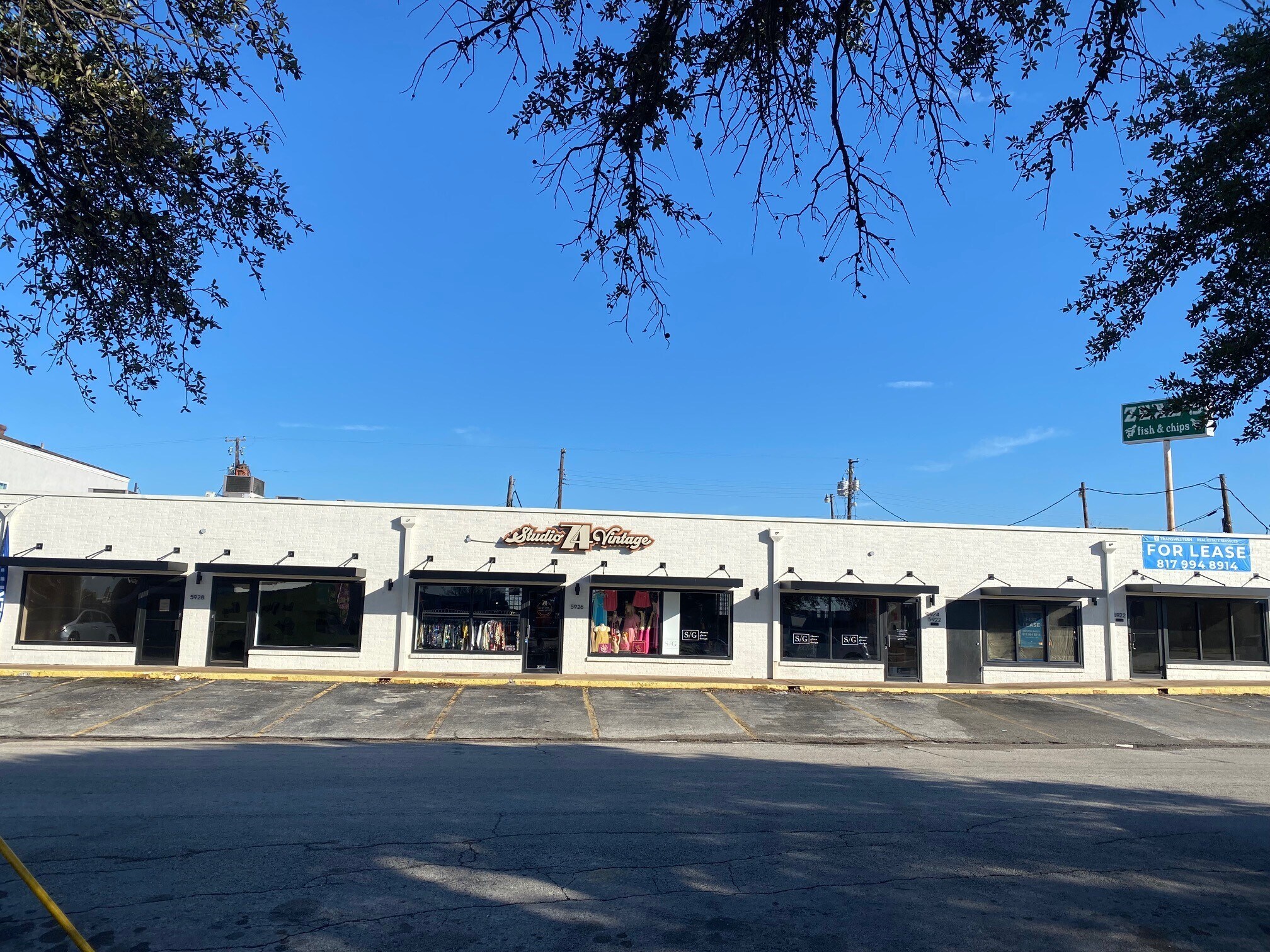 5922-5932 Curzon Ave, Fort Worth, TX for lease Building Photo- Image 1 of 2