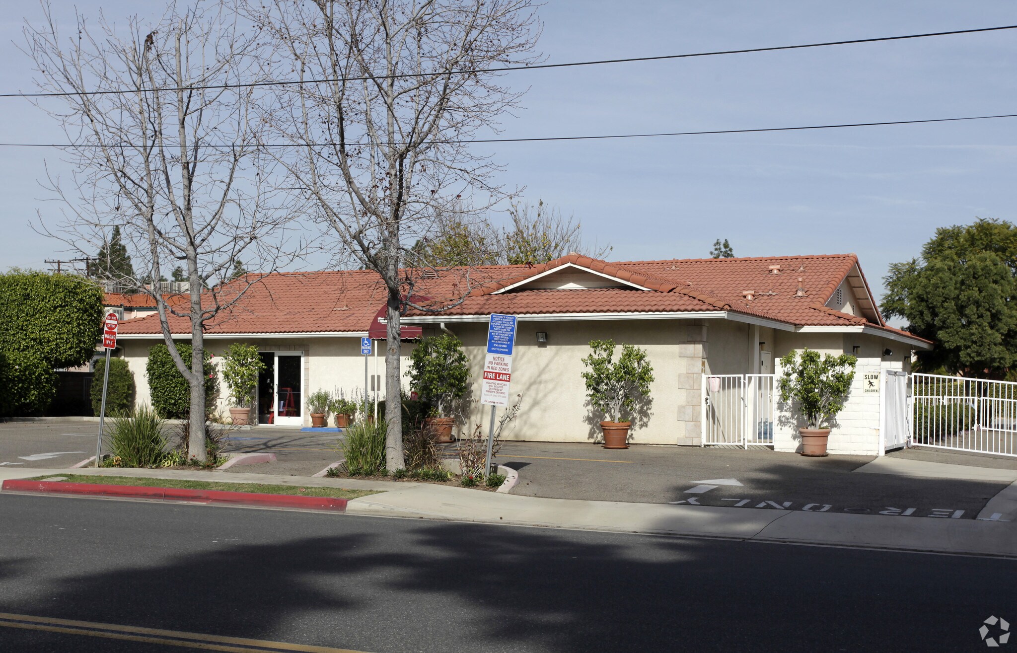 1091 Bryan Ave, Tustin, CA à vendre Photo principale- Image 1 de 5