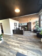 103 W Main St, Easley, SC for lease Interior Photo- Image 2 of 7