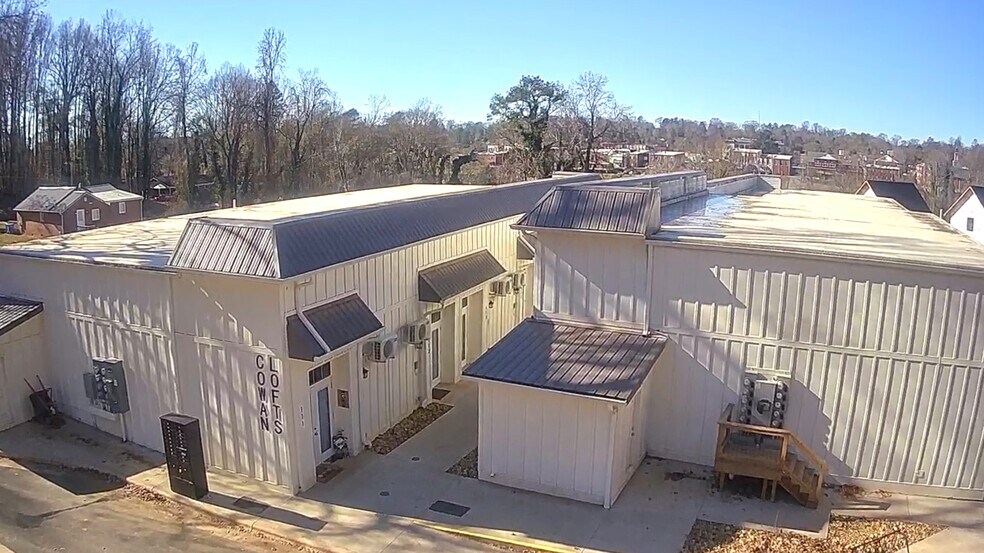 198 Cowan St, Rutherfordton, NC à vendre - Photo principale - Image 1 de 38