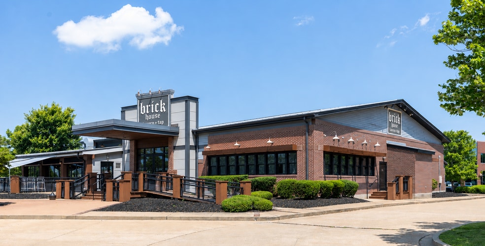 2 McBride and Son Center Dr, Chesterfield, MO for sale - Building Photo - Image 1 of 4