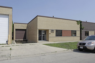 119 N 10th Ave, Melrose Park IL - Entrepôt