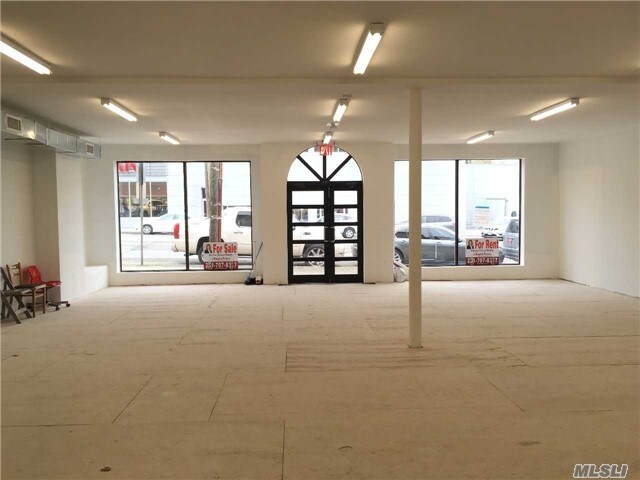 251 Northern Blvd, Great Neck, NY à vendre - Photo du bâtiment - Image 3 de 11