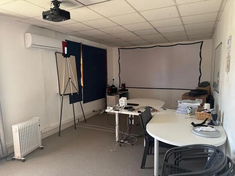 Bureau dans Aubagne à louer - Photo intérieure - Image 3 de 6