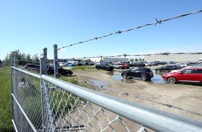 Plus de détails pour 10332 174 Av NW, Edmonton, AB - Terrain à louer