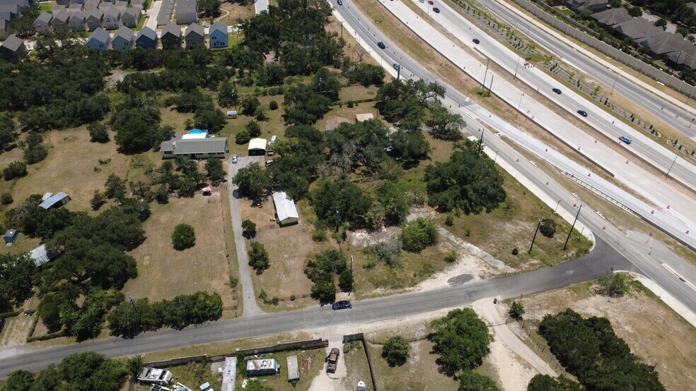 8504 US 290 & 8819 Thunderbird Road portfolio of 1 properties for sale on LoopNet.ca - Building Photo - Image 2 of 32