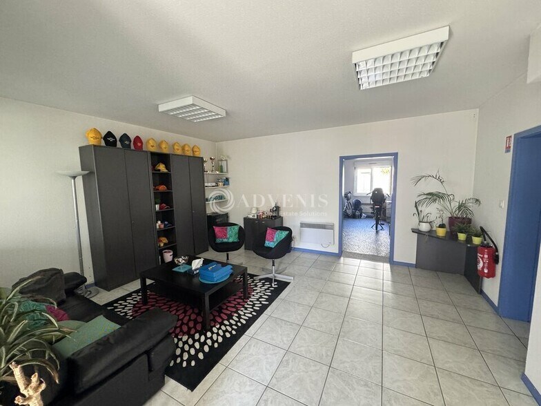 Office in Strasbourg for lease - Interior Photo - Image 2 of 5