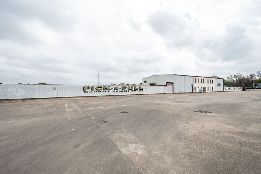 2133 Shaver St, Pasadena, TX à vendre - Photo du bâtiment - Image 2 de 27