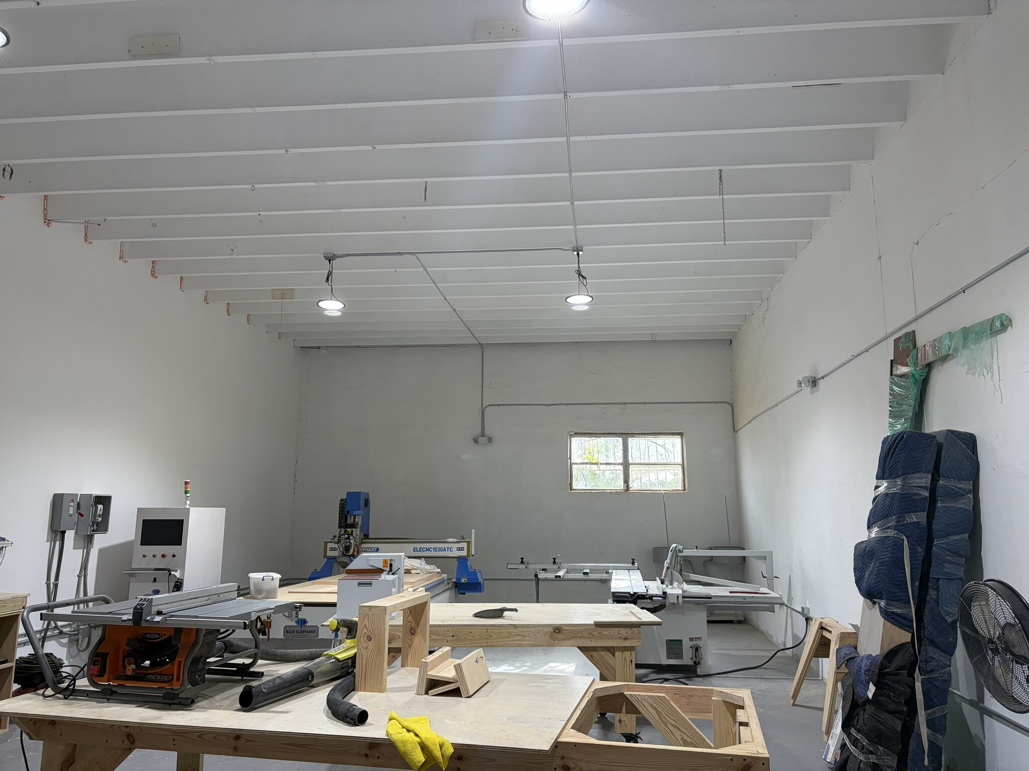 2649 S Park Rd, Hallandale, FL for lease Interior Photo- Image 1 of 15