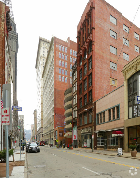 639-641 Smithfield St, Pittsburgh, PA for sale - Building Photo - Image 1 of 1