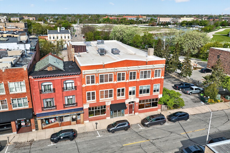510 College Ave, Racine, WI for sale - Building Photo - Image 2 of 91