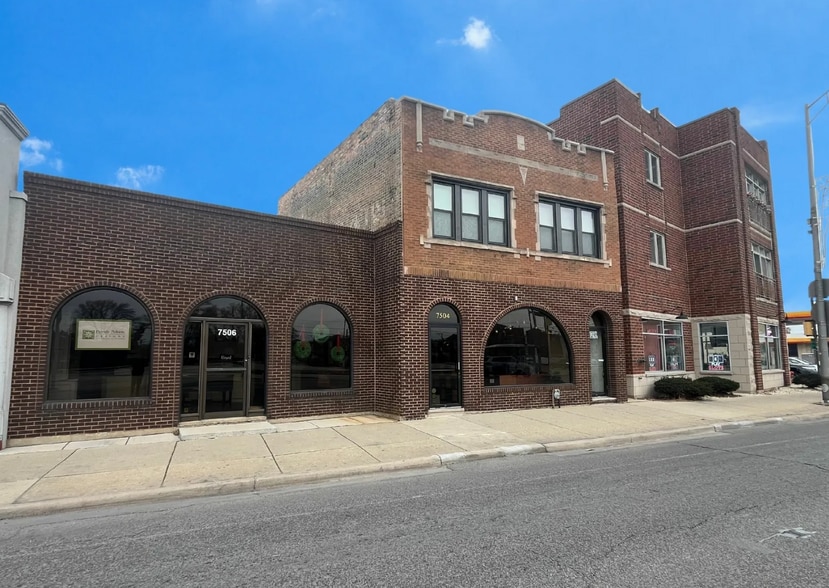 7504-7506 W Grand Ave, Elmwood Park, IL for sale - Building Photo - Image 1 of 2