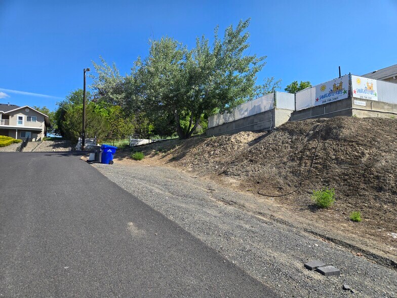 903 16th Ave, Lewiston, ID à vendre - Photo du bâtiment - Image 3 de 8