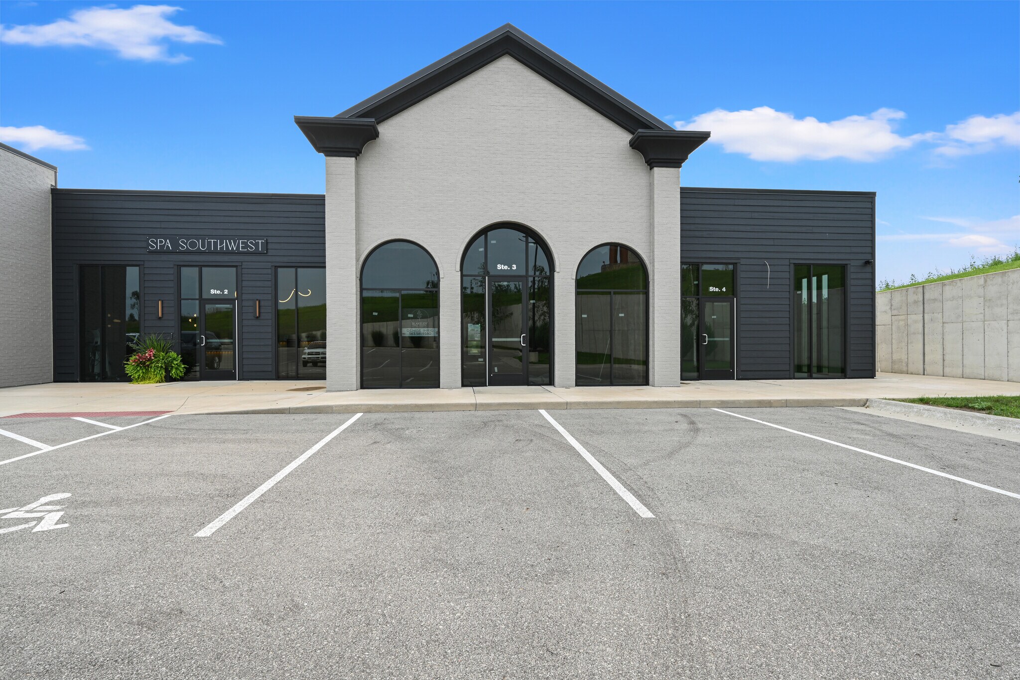 6689 Boulder Brook Ct, Dubuque, IA à vendre Photo du bâtiment- Image 1 de 1