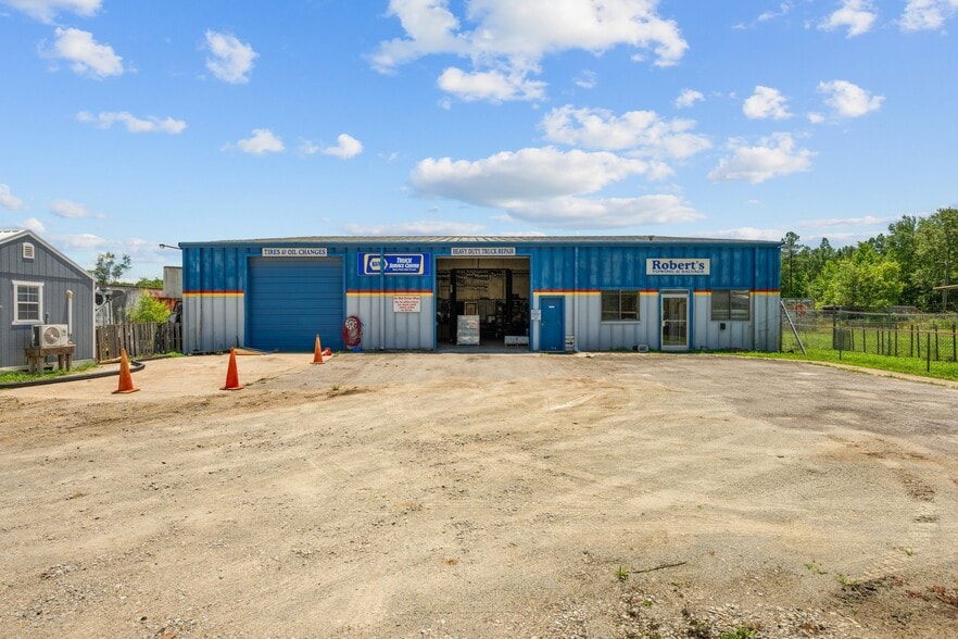 1831 Clarks Rd, New Bern, NC for sale - Building Photo - Image 2 of 43