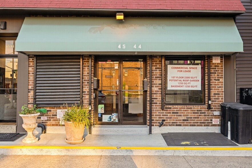 45-44 Vernon Blvd, Long Island City, NY for lease - Building Photo - Image 3 of 28