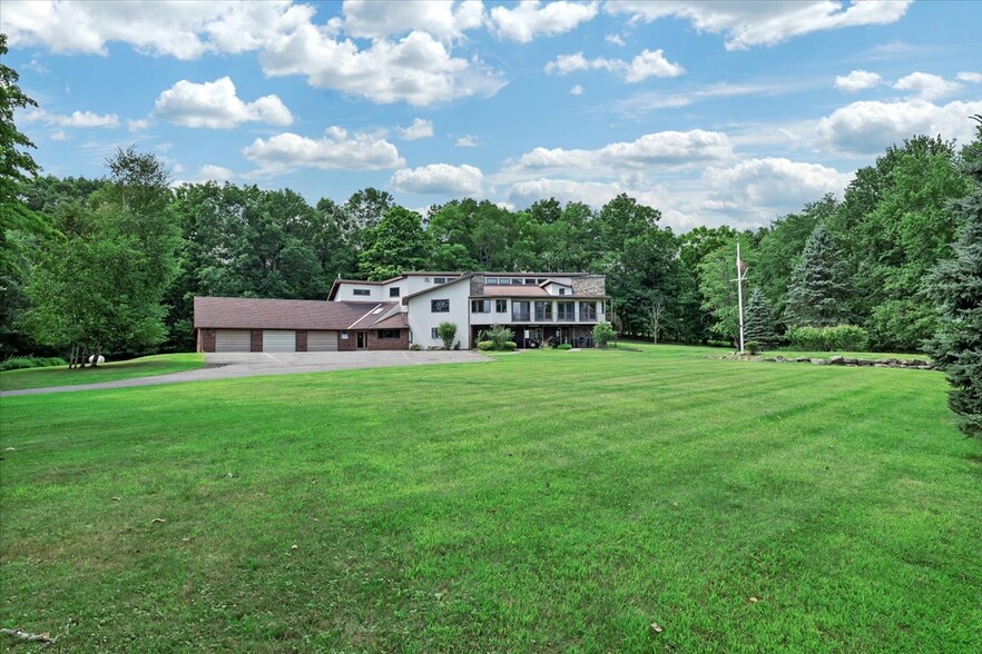 82 Millers Corners Rd, Averill Park, NY for sale - Building Photo - Image 3 of 74