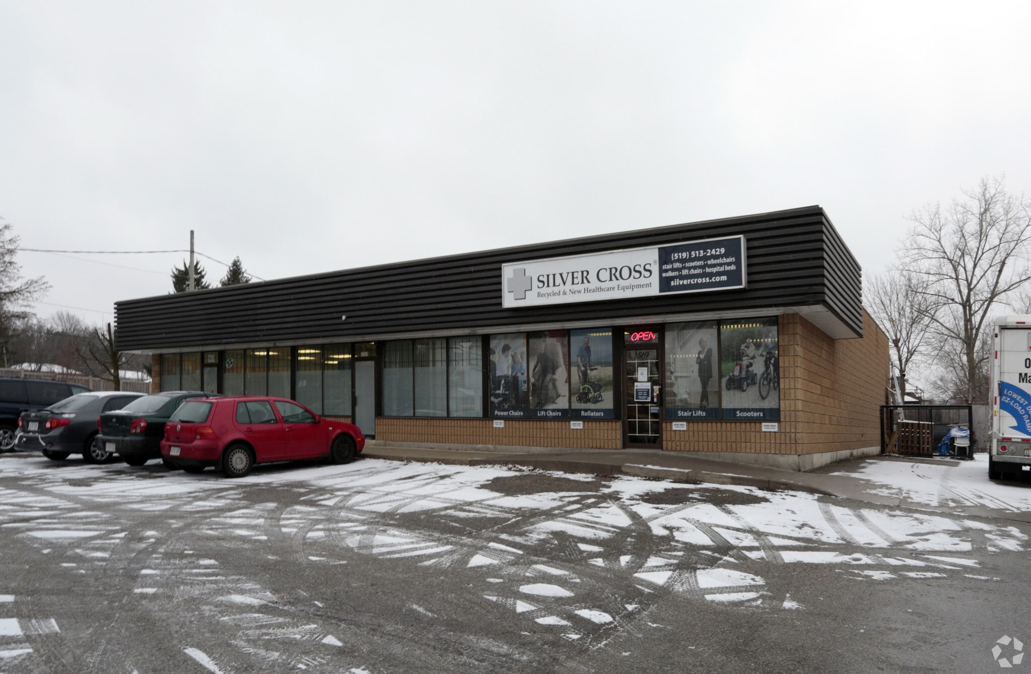 569 Lancaster St W, Kitchener, ON for lease Primary Photo- Image 1 of 5