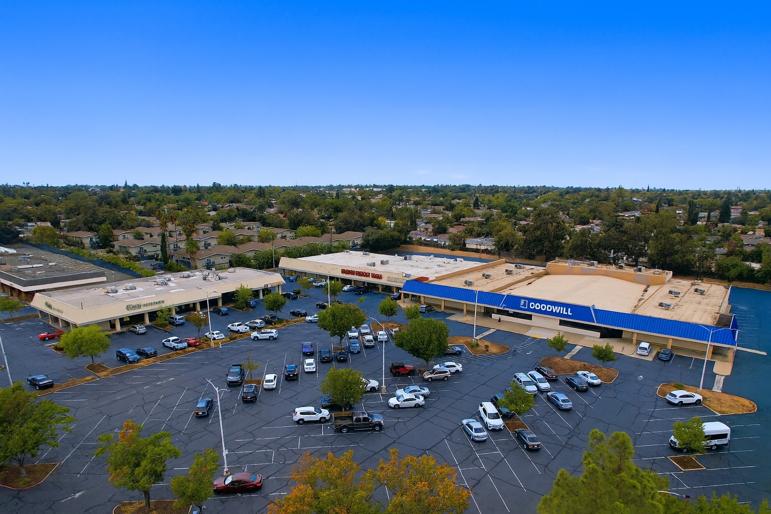5401-5445 Auburn Blvd, Sacramento, CA for lease Primary Photo- Image 1 of 7