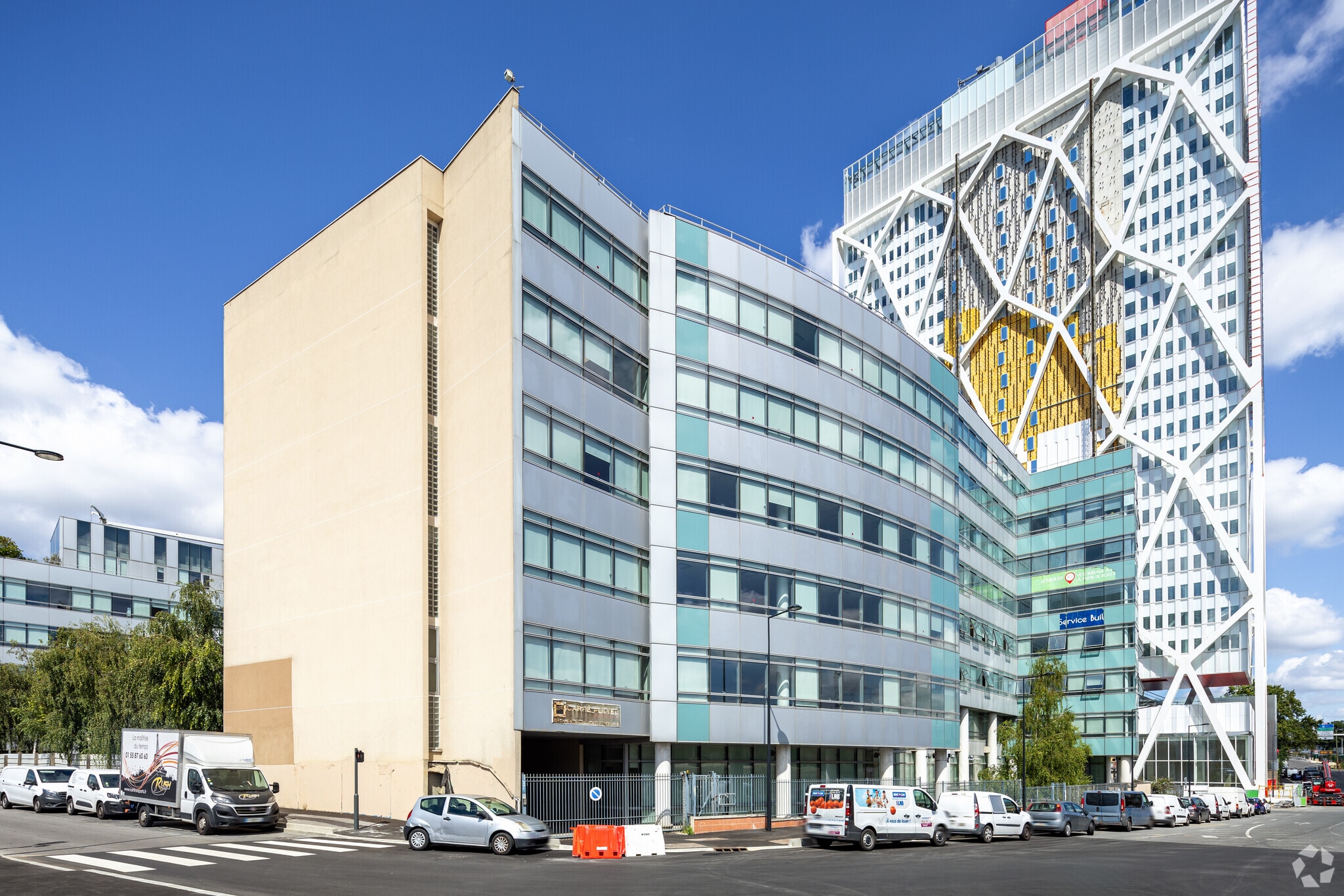 5-9 Rue Pleyel, Saint-Denis for lease Primary Photo- Image 1 of 4