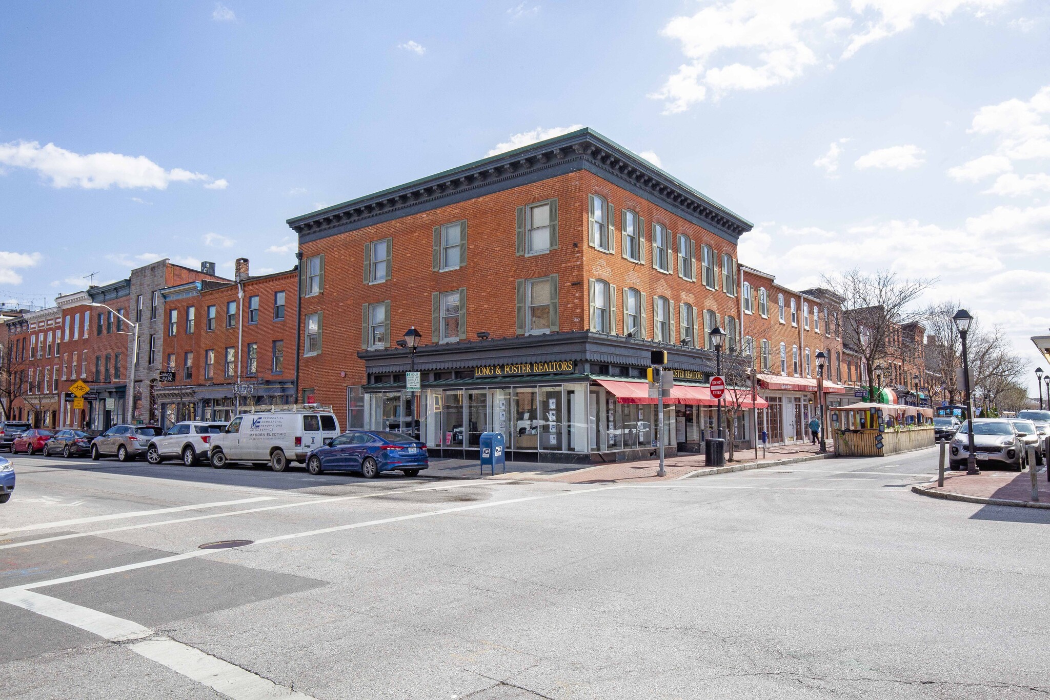 701-705 S Broadway, Baltimore, MD à vendre Photo du bâtiment- Image 1 de 1