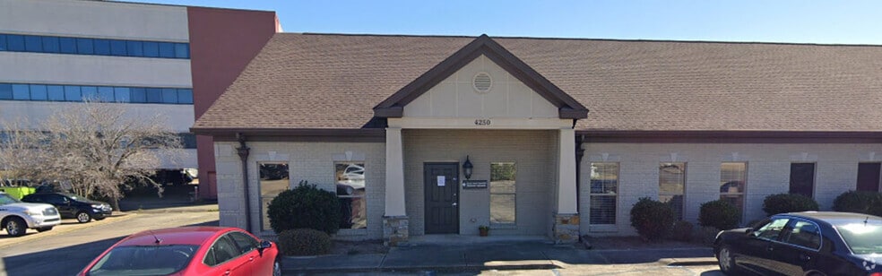 4240-4250 Carmichael Ct N, Montgomery, AL for lease - Building Photo - Image 2 of 7
