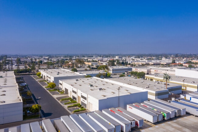 More details for 7617-7621 Somerset Blvd, Paramount, CA - Industrial for Lease