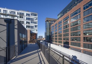 1035 W Lake St, Chicago, IL for lease Building Photo- Image 2 of 20