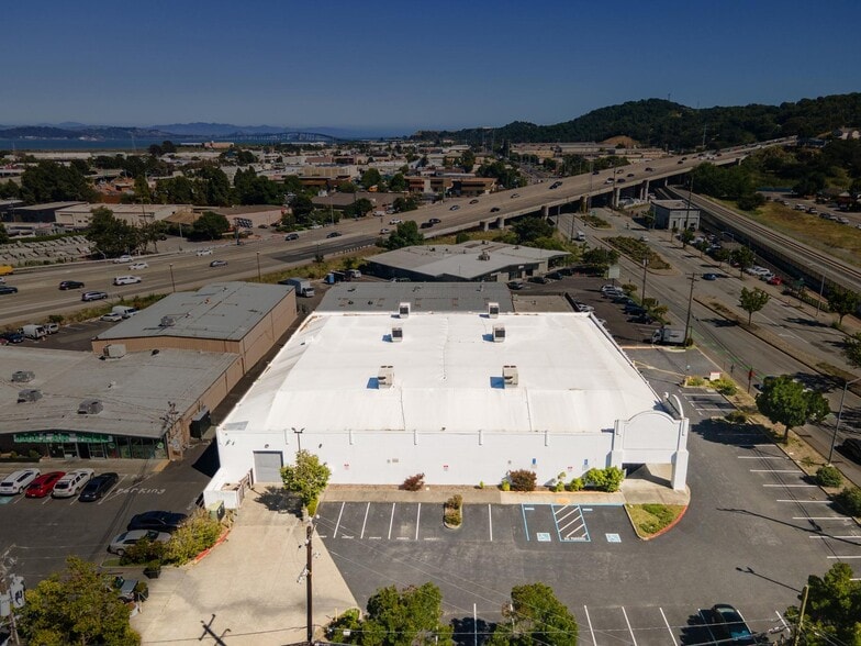 869 W Francisco Blvd, San Rafael, CA for lease - Building Photo - Image 3 of 15