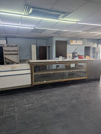 Plus de détails pour 815 N New Braunfels Ave, San Antonio, TX - Commerce de détail à vendre