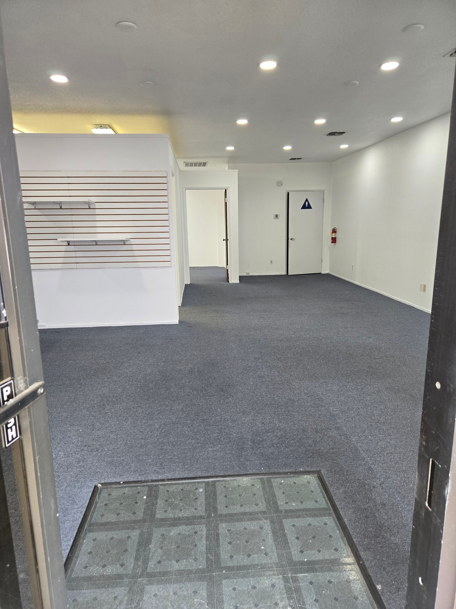 3540 Oakdale Rd, Modesto, CA for lease Interior Photo- Image 1 of 6