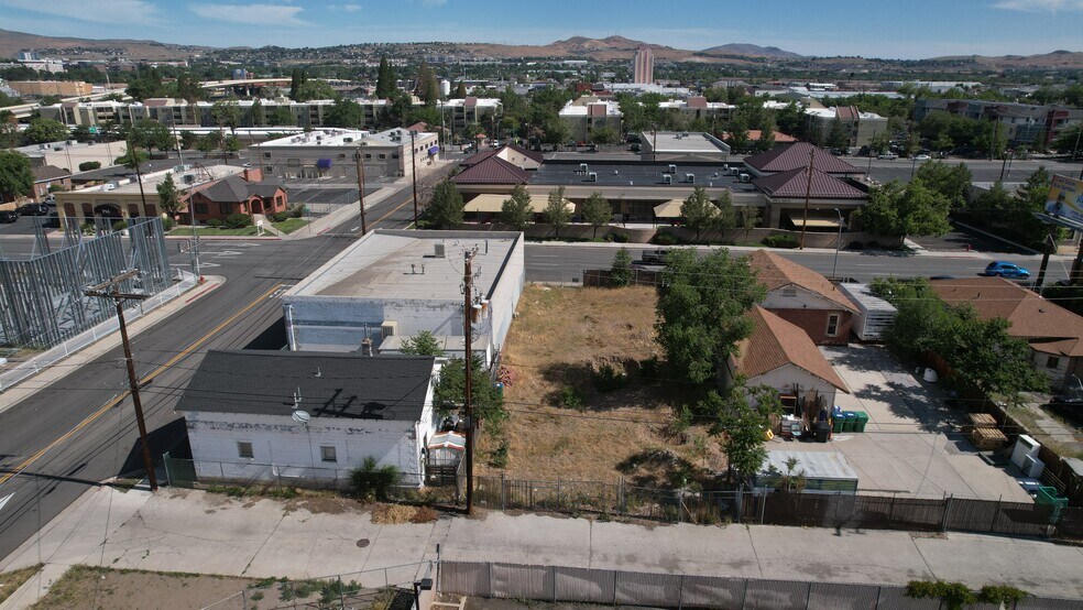 816 E 2nd St, Reno, NV à vendre - Photo du bâtiment - Image 3 de 4
