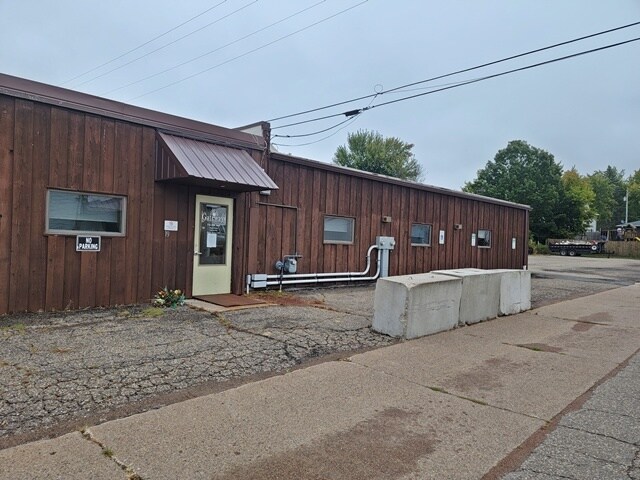 1905 S Central Ave, Marshfield, WI for lease - Building Photo - Image 2 of 14