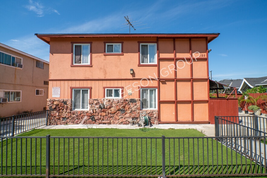 1125 N Mayfair Ave, Anaheim, CA for sale - Building Photo - Image 2 of 11