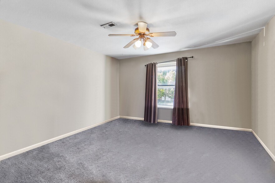 1119-1123 Merriam Ln, Kansas City, KS à vendre - Photo intérieure - Image 3 de 61