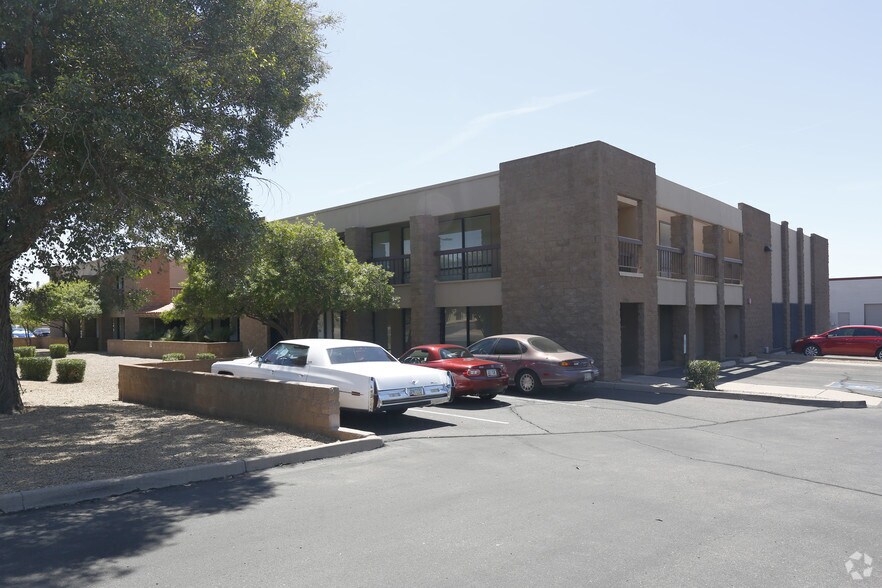 7950 E Acoma Dr, Scottsdale, AZ à louer - Photo du bâtiment - Image 3 de 25