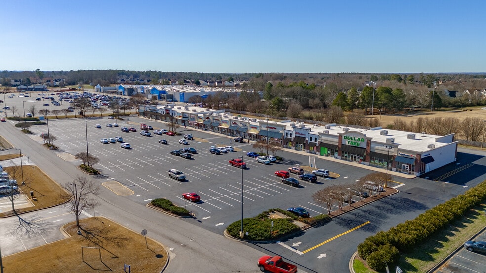 7144 Tara Blvd, Hampton, GA à louer - Photo du bâtiment - Image 3 de 14