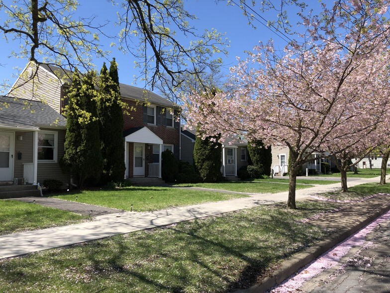 204 Fair St, Ithaca, NY à vendre - Photo du bâtiment - Image 2 de 4