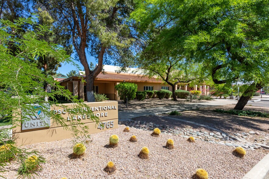 4765 S Lakeshore Dr, Tempe, AZ à vendre - Photo du bâtiment - Image 2 de 10