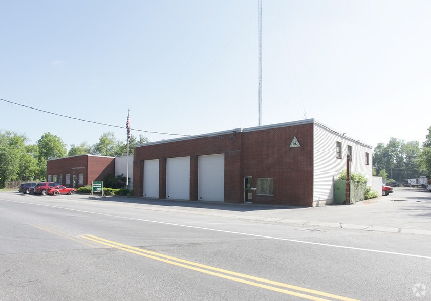 238 Bay St, Queensbury, NY for lease - Building Photo - Image 3 of 34