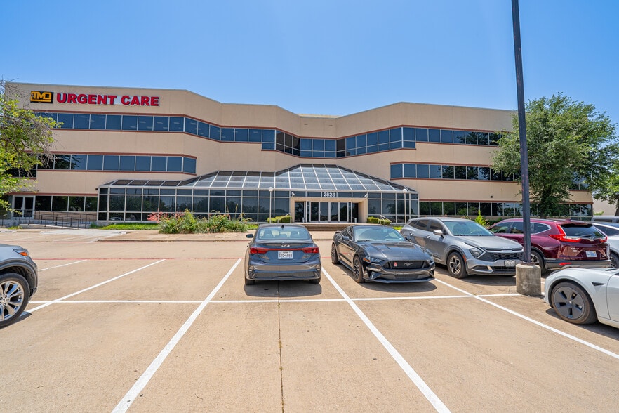 2828 E Trinity Mills Rd, Carrollton, TX for sale - Building Photo - Image 3 of 36