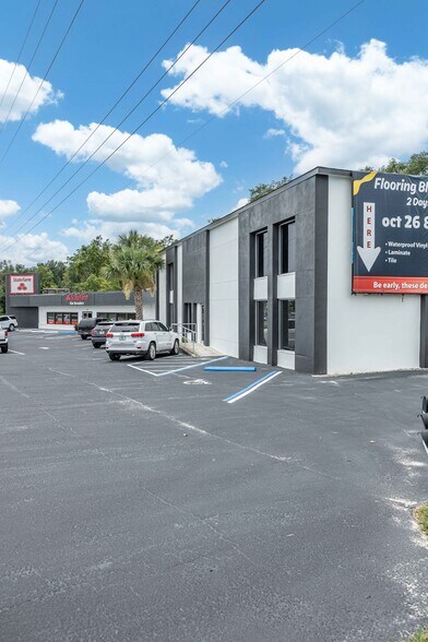 17941 US Hwy 441, Mount Dora, FL à vendre - Photo du bâtiment - Image 1 de 1