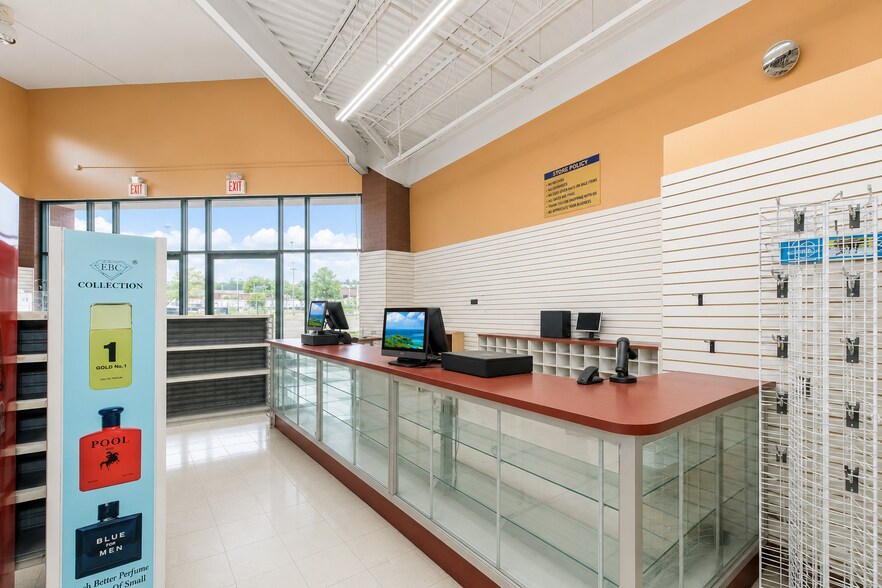 4255-4285 Amboy Rd, Staten Island, NY à louer - Photo intérieure - Image 3 de 12