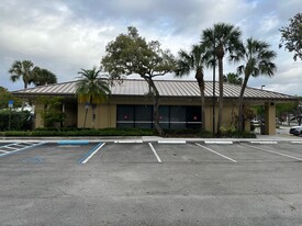 11 Weston Rd, Sunrise FL - Restaurant avec service au volant