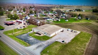 Plus de détails pour 160 N State Highway 121, Warrensburg, IL - Industriel à vendre