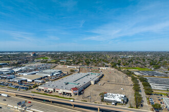 12002 Southwest Fwy, Meadows Place, TX - AÉRIEN  Vue de la carte - Image1